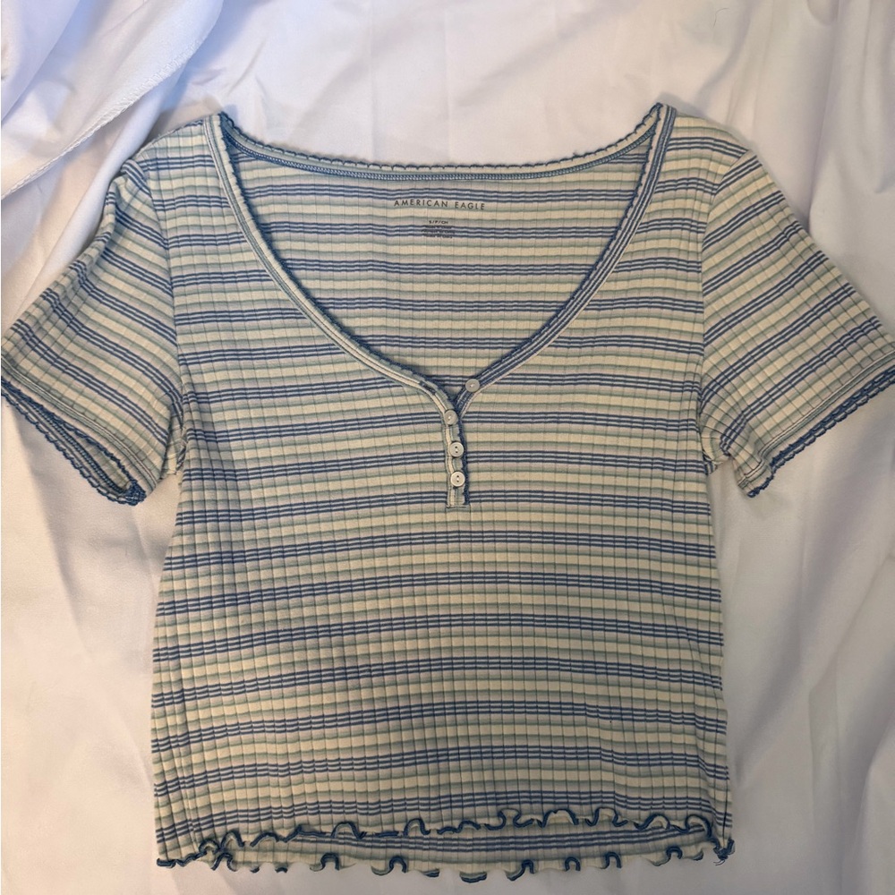 American Eagle Outfitters Cream and Blue Striped Tee